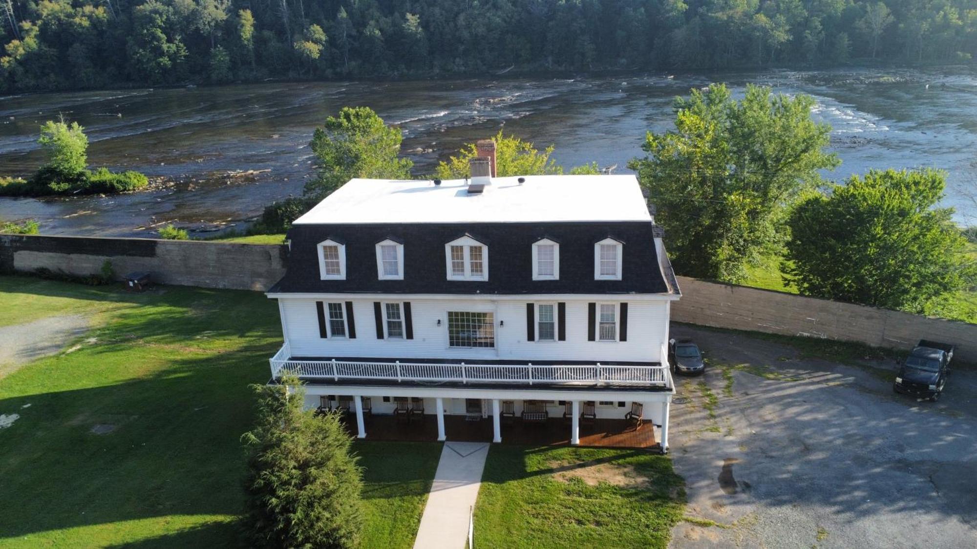 The Washington Inn Galax Екстериор снимка